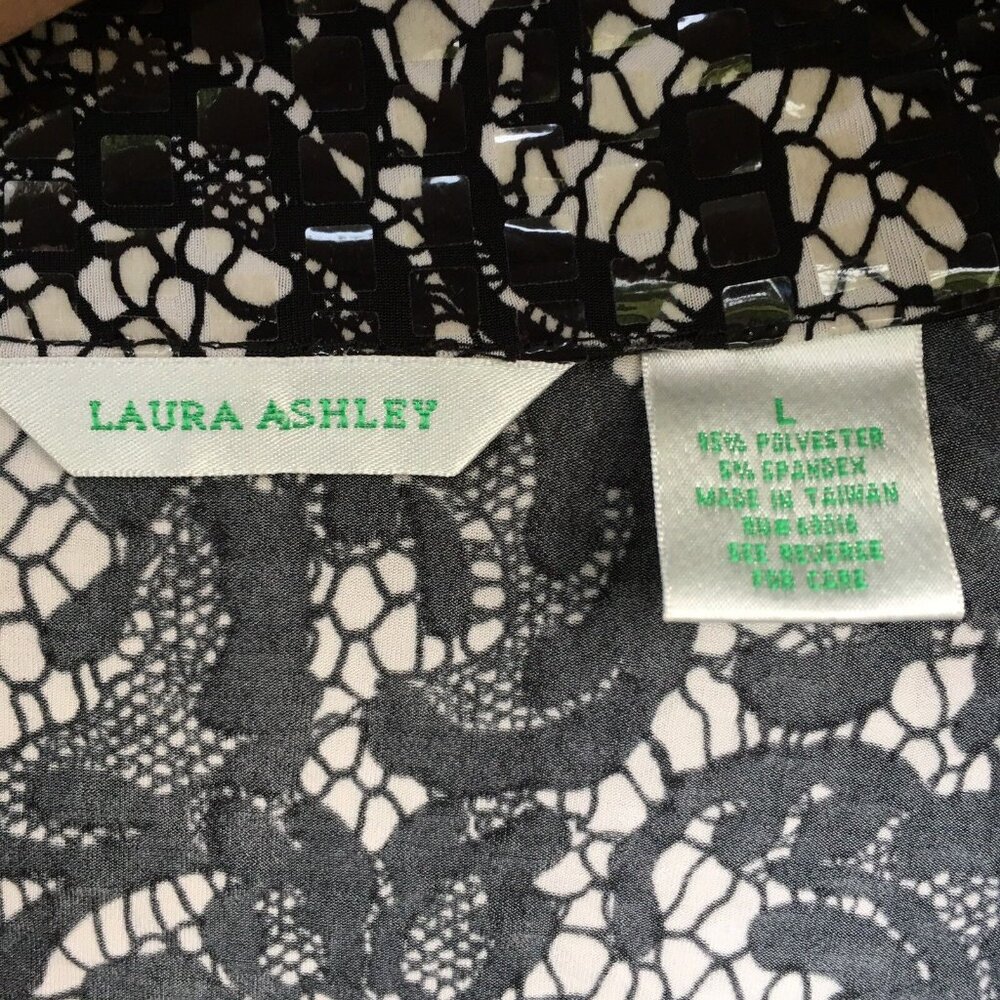 Laura Ashley Jacket Women Sz L Full Zip Black White Paisley Shiny Boxy Collar - Picture 2 of 12